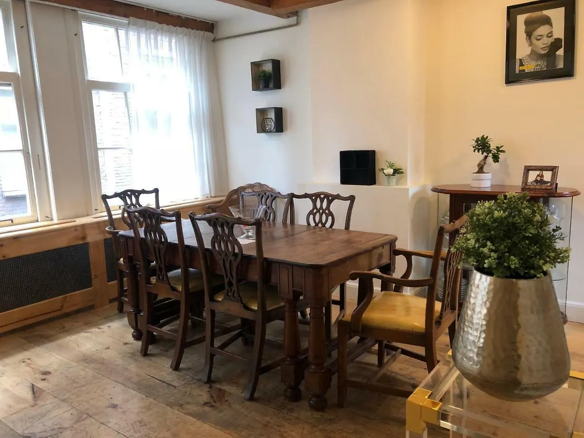 Bed & Breakfast Barndesteeg 27 Amsterdam